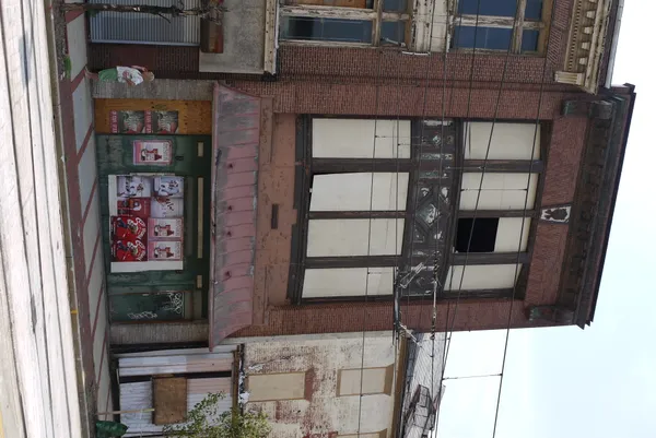 Downtown Baltimore storefront vacancies test small businesses as landlords, lenders, and city programs seek new tenants